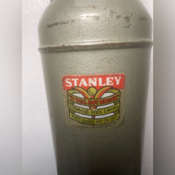 Vintage Stanley USA Super Vac Thermos w/ Cork Stopper, Rustic Patina - Picture 4 of 8